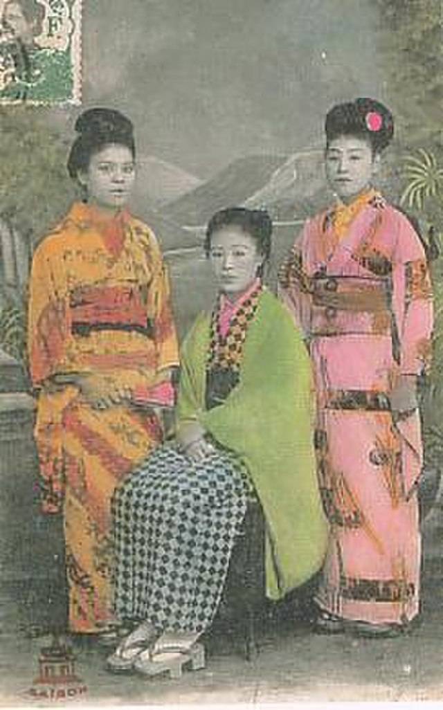 ▲ 사이공 가라유키상. 프랑스령 인도차이나의 우표와 사이공의 도장이 찍혀있다. ⓒ위키미디어