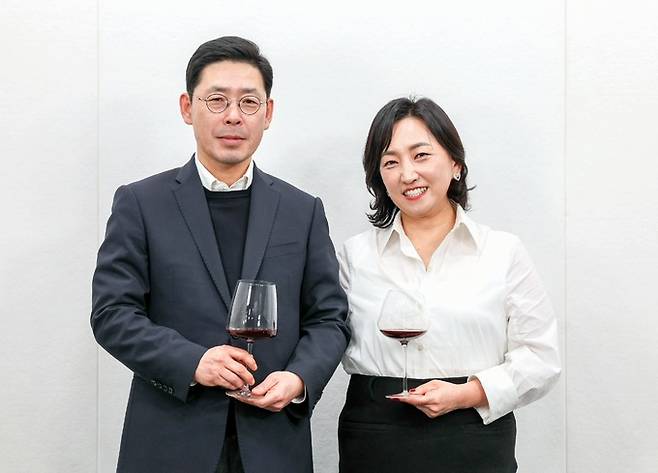 백은주 교수와 최신덕 대표. 최상수 기자