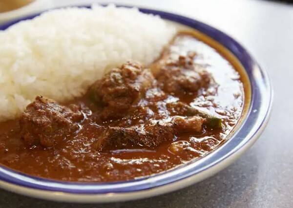 졸로키아를 넣은 카레