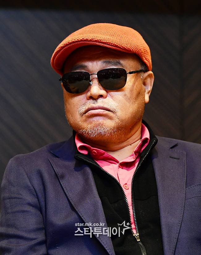 영화 ‘그리고 하얀 목련이 필때면’ 제작자로 나선 가수 김흥국. <강영국 기자>