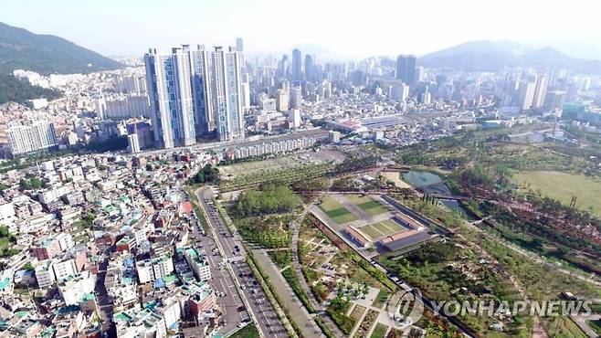 부산 시민공원 일대 재개발 현장. 연합뉴스