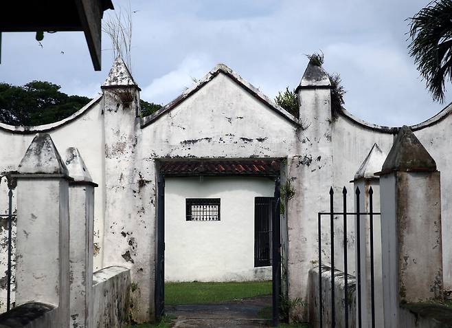 ‘스페인광장’에 남아있는 건물들. 박미향 기자