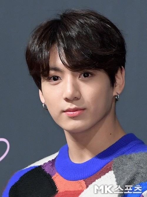 방탄소년단(BTS)의 멤버 정국이 군 복무 중임에도 불구하고 팬들에게 반가운 깜짝 메시지를 전달해 전 세계 팬들의 마음을 뜨겁게 달구고 있다. 사진=천정환 기자