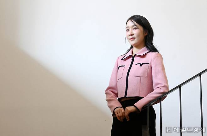 트로트 가수 지나유가 '미스트롯3' 출연후 호소력과 가창력을 인정받아 많은 관심을 받고 있다. 이상섭 기자