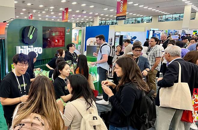 Attendees visiting the CJ CheilJedang booth at the 2024 Natural Products Expo West, held in Anaheim, California. (CJ CheilJedang)