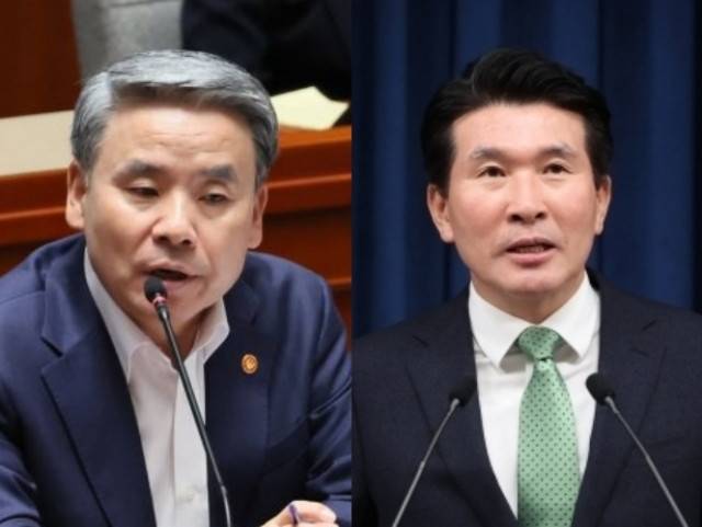 이종섭 주호주 대사(전 국방부 장관)과 황상무 대통령실 시민사회수석. 연합뉴스, 뉴시스