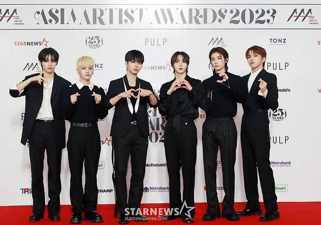 그룹 보이넥스트도어가 14일 필리핀 아레나에서 열린 '2023 아시아 아티스트 어워즈 인 필리핀'(2023 Asia Artist Awards IN THE PHILIPPINES, 이하 '2023 AAA')에서 멋진 무대를 선보이고 있다.  '2023 AAA'는 스타뉴스가 주최하고 Asia Artist Awards 조직위원회, TONZ 엔터테인먼트, PULP Live World가 공동 주관한다. 그룹 아이브(IVE) 장원영, 가수 강다니엘, 그룹 제로베이스원 성한빈이 MC를 맡았다. /사진=이동훈