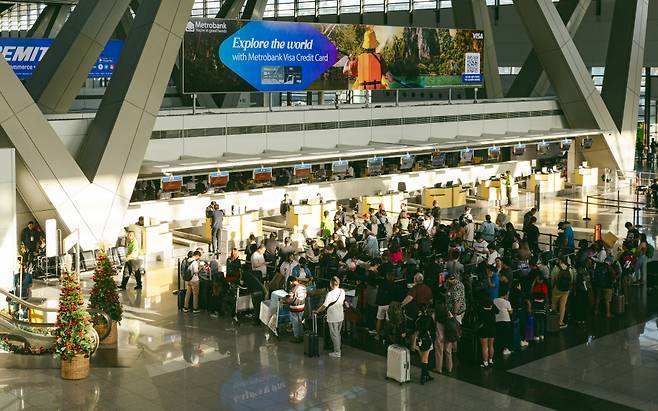 마닐라 니노이 아키노 국제공항 3터미널의 아침