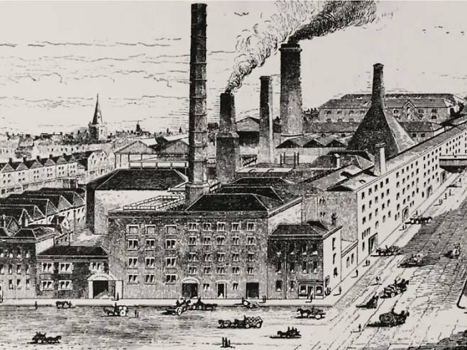 제임슨 증류소는 1880년대에는 더블린 도심 한복판에 7000평이 넘는 부지와 300여 명의 직원을 고용할 수 있을 정도로 세를 확장했습니다. /페르노리카코리아