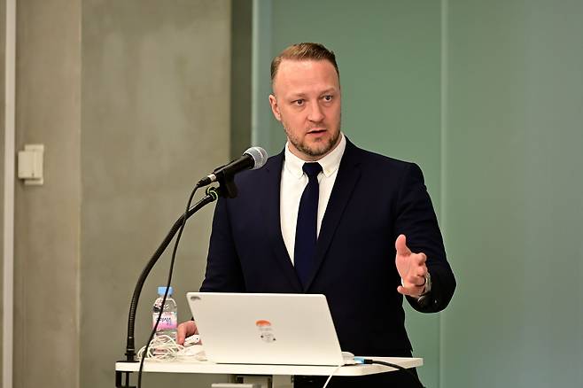 스테판 토체프 MDPI 최고경영자(CEO)가 21일 서울 중구 프레인글로벌 세미나룸에서 열린 'MDPI 오픈세미나'에서 "오픈액세스를 둘러싼 논란 중 대부분은 일부 사례"라며 "과학 출판 문화를 바꾸기 위해 노력하고 있다"고 말했다.프레인글로벌