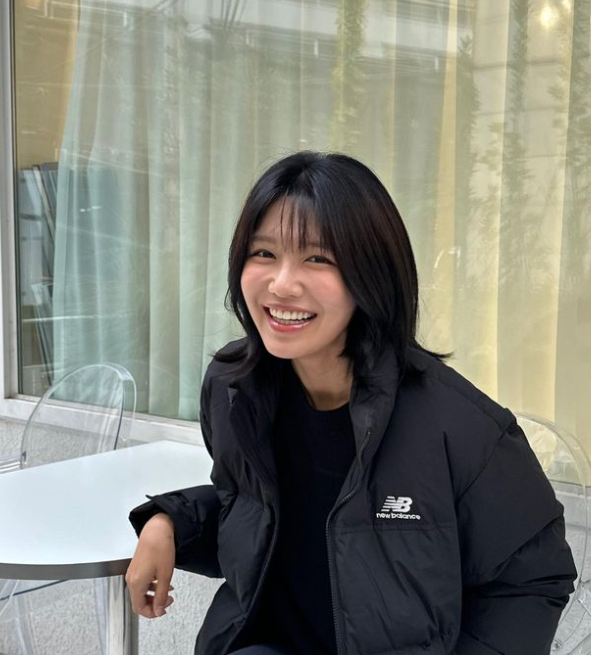 수영 SNS / 단발 레이어드 컷