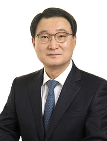 김덕용 케이엠더블유 회장