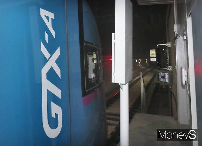 수도권광역급행철도(GTX)-A 노선의 동탄-수서 이용자는 월 15회 이상 해당 노선 이용 시 오는 5월 출시 예정된 K-패스를 통해 20%의 요금을 환급받을 수 있다. 사진은 영업 시운전 중인 GTX-A. /사진=임한별 머니S 기자