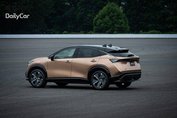 닛산 아리아. (사진: 닛산)