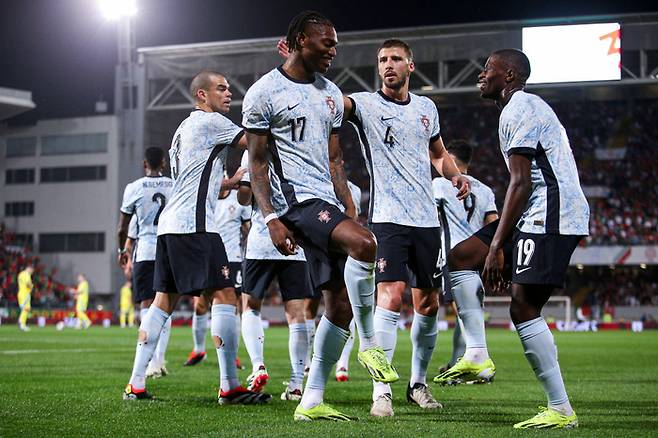 포르투갈이 친선경기에서 스웨덴을 5-2로 꺾고 A매치 11연승을 질주했다. Getty Images