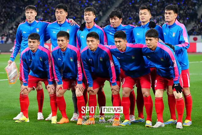 ▲ 북한축구협회가 2026 북중미 월드컵 아시아지역 2차 예선 B조 조별리그 4차전 일본과 홈경기를 26일 평양에서 개최하기 어렵다는 의사를 갑작스럽게 표명했다. 21일 도쿄에서 열린 3차전에서는 일본이 북한을 1-0으로 제압했다.