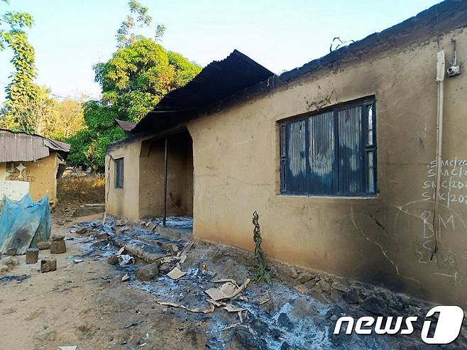 2022년 12월 19일(현지시간) 나이지리아 북서부 카두나주(州) 말라군에서 무장괴한들의 공격으로 마을 주민 최소 38명이 숨졌다. (사진은 기사 내용과 무관함) ⓒ 로이터=뉴스1 ⓒ News1 권진영 기자