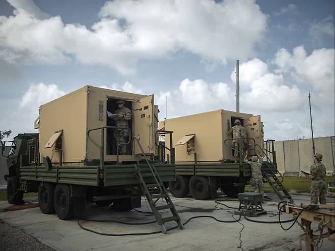 괌에 배치된 사드(THAAD) 포대 소속 장병들이 11~15일(현지시간) 유사시를 상정한 모의 교전 등 평가 훈련을 하고 있다.   미 인도태평양사 홈페이지