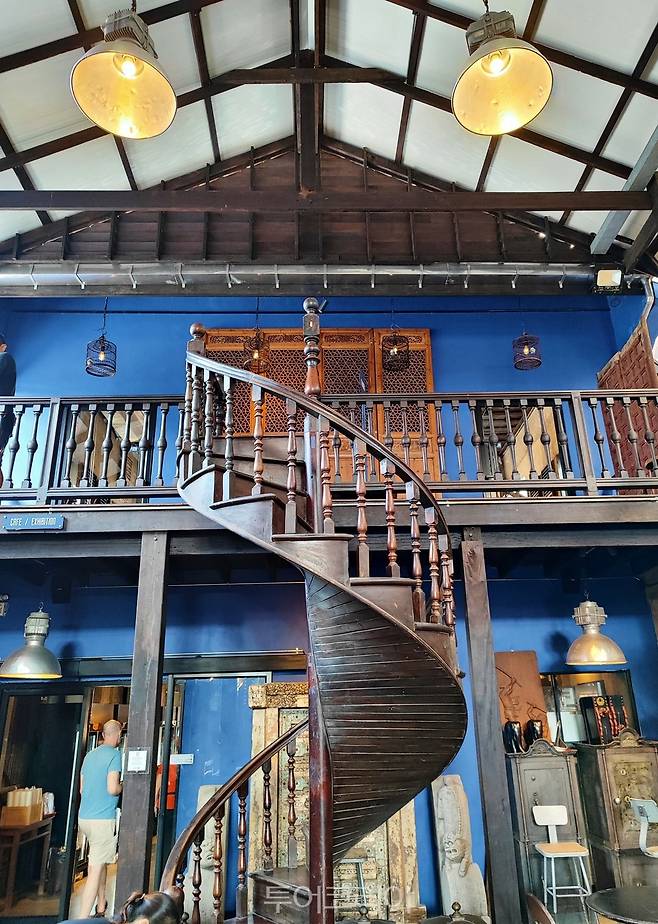 카페가 된 옛 중국 부자의 집 (사진. 김관수)