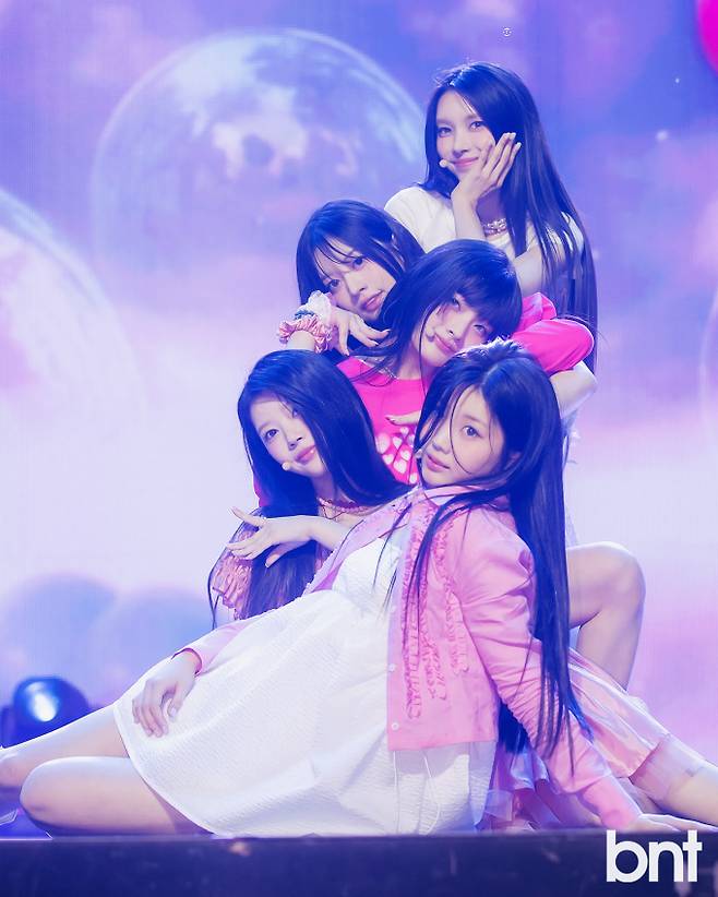 사진: 걸그룹 아일릿