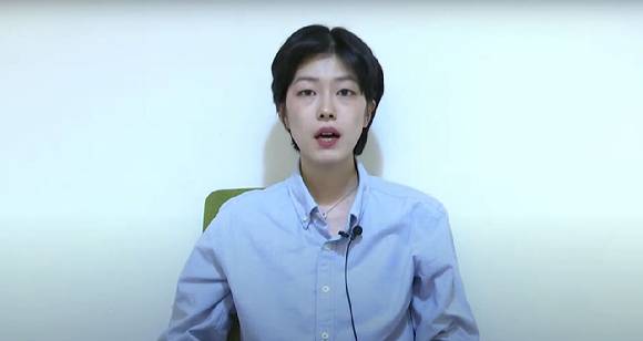 권윤지 소나무당 부대변인이 22일 유튜브 미디어워치 TV에 출연해 [사진=유튜브 미디어워치TV 캡처]