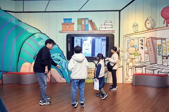 한국만화박물관에서는 대한제국 말기 태동한 한국 근대 만화부터 2000년대 웹툰까지 한국 만화의 역사를 한눈에 살필 수 있다.