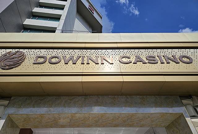 ▲올해 2월 3일 임시 개장한 필리핀 마닐라 두윈카지노 간판. ⓒ프레시안