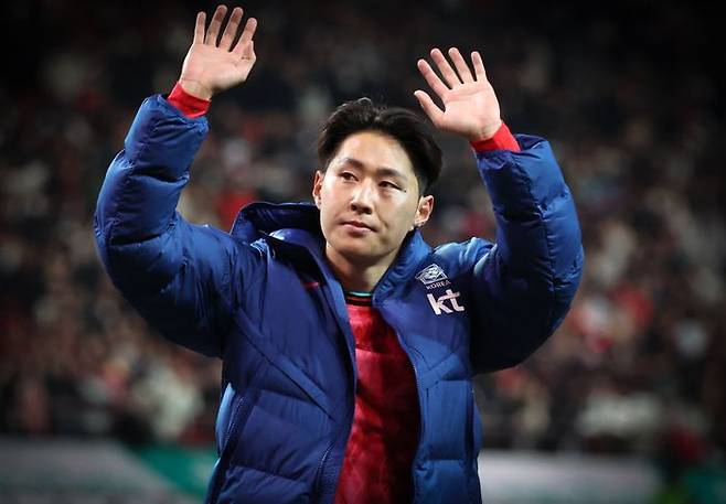 2026 FIFA 북중미 월드컵 2차 예선 대한민국, 태국 경기가 21일 오후 서울 월드컵 경기장에서 열렸다. 경기가 무승부로 끝나고 대한민국 이강인이 관중석을 향해 인사하고 있다. ⓒ데일리안 방규현 기자