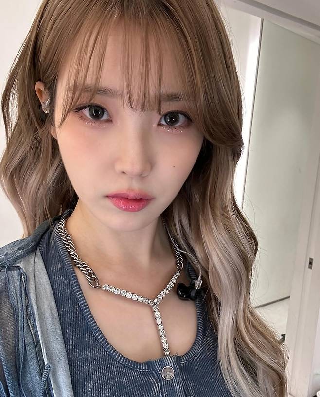 아이유 인스타그램