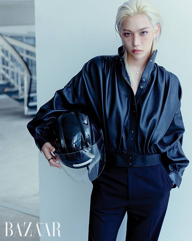 스트레이 키즈 필릭스, 파리 유혹 독보적 눈빛