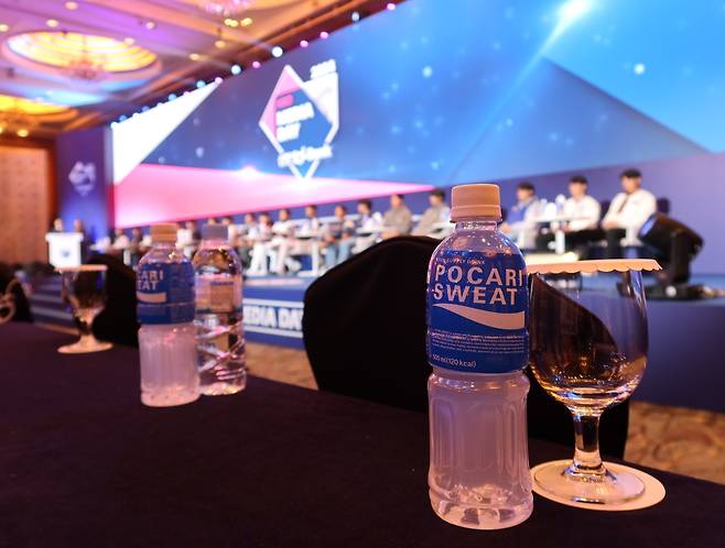 동아오츠카의 포카리스웨트는 이달 23일 개막한 ‘2024 신한 SOL뱅크 KBO리그’의 공식 음료로 활동한다. (동아오츠카 제공)
