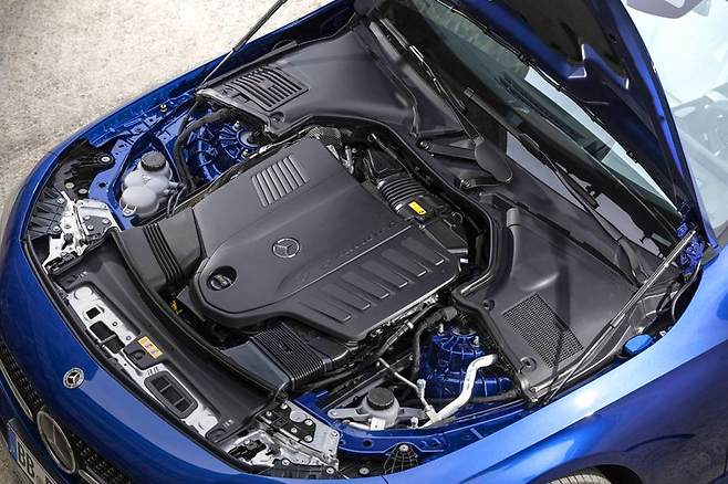 디 올-뉴 메르세데스-벤츠 CLE 200 쿠페 파워트레인