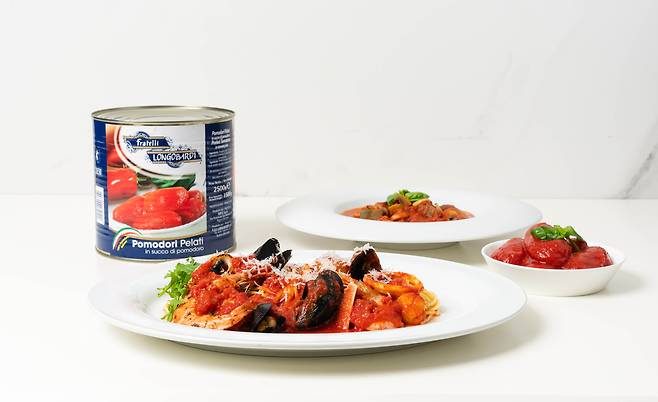 이탈리아  토마토 가공식품 브랜드 '프라텔리 롱고바디'의 제품. (CJ프레시웨이 제공)