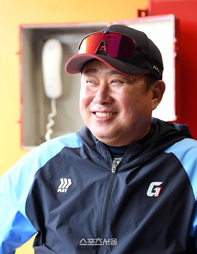 롯데 김태형 감독(57)이 취임 후 첫 승을 이뤘다. 사진 | 강영조기자 kanjo@sportsseoul.com