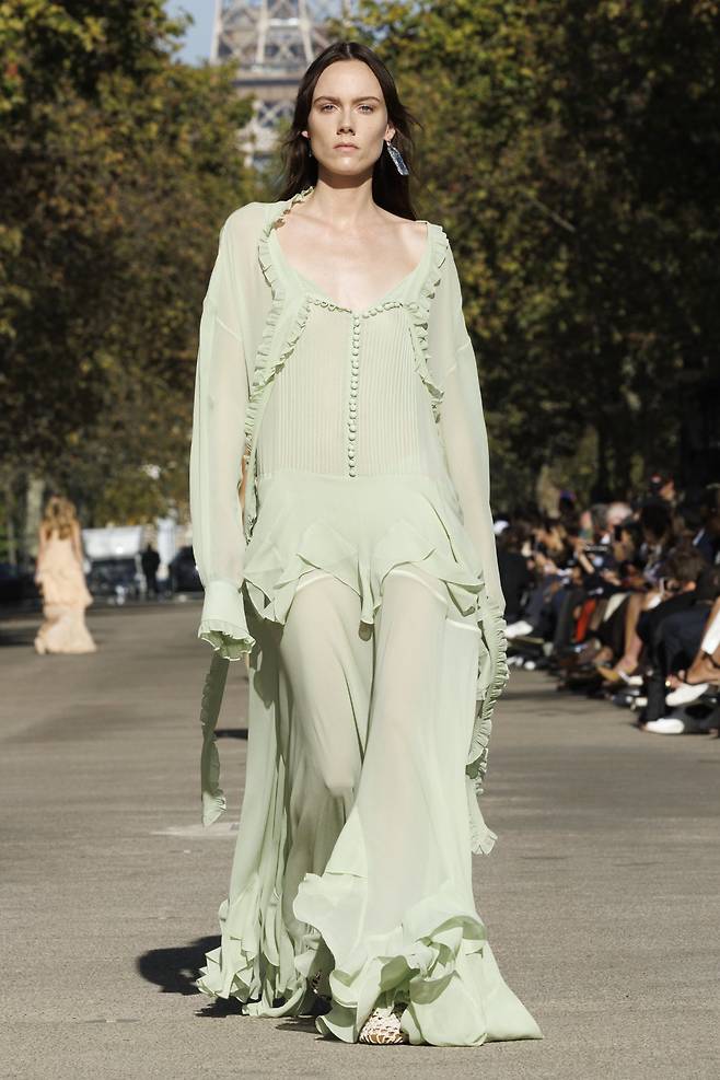 로맨틱디테일-스텔라 맥카트니