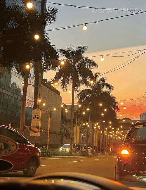 노을이 진 보니파시오의 아름다운 풍경.