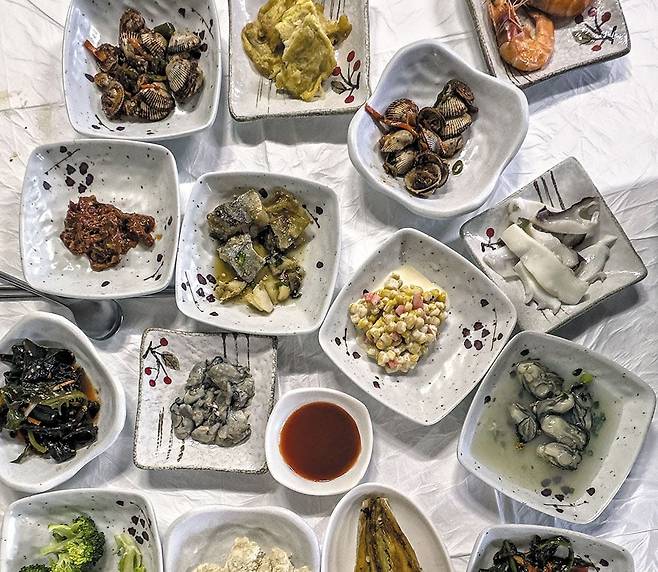 전남 고흥 다미식당. /최갑수 작가