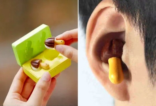 일본 메이지가 출시한 일명 ‘초코송이 이어폰’.