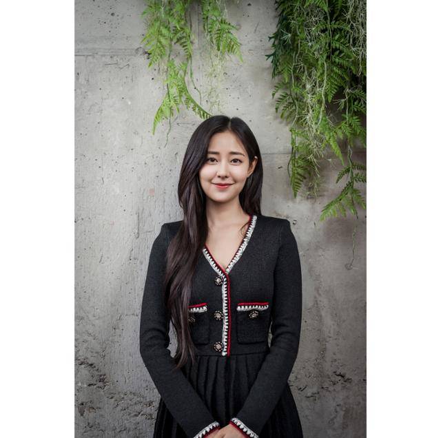 최근 신슬기는 서울 종로구에 위치한 카페에서 본지와 만나 티빙 '피라미드 게임' 라운드 인터뷰를 진행했다. 티빙 제공