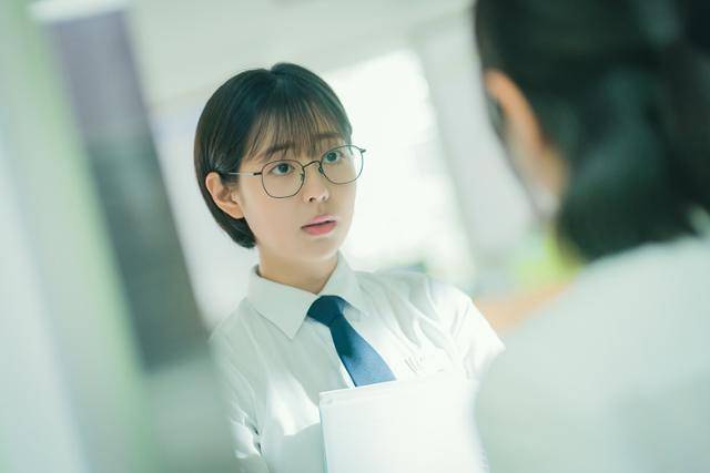 최근 신슬기는 서울 종로구에 위치한 카페에서 본지와 만나 티빙 '피라미드 게임' 라운드 인터뷰를 진행했다. 티빙 제공