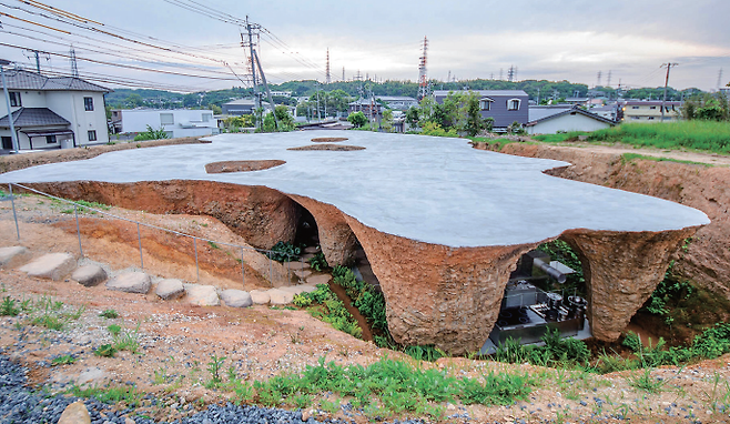 집과 레스토랑. 사진 STIRworld