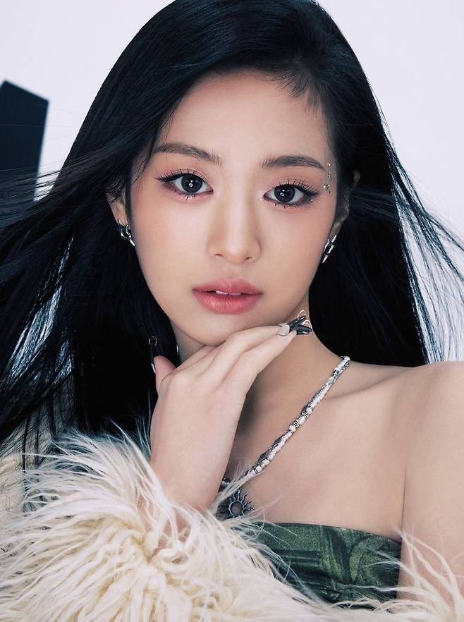 [서울=뉴시스] 그룹 베이비몬스터 아현. (사진= YG엔터테인먼트 제공) 2024.04.01. photo@newsis.com *재판매 및 DB 금지