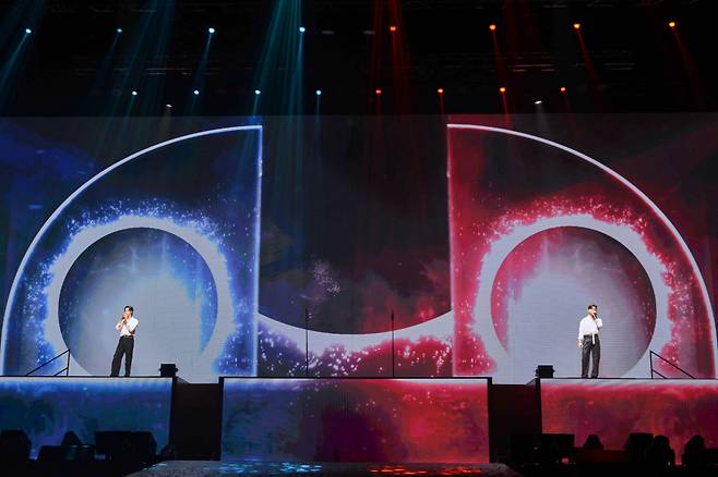'아시아 투어' 동방신기, 마카오 단독 콘서트도 대성황