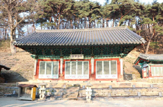서산 문수사 극락보전 정면 전경. 문화재청 제공