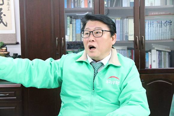 조원진 우리공화당 후보 [사진=조원진 후보 사무실]