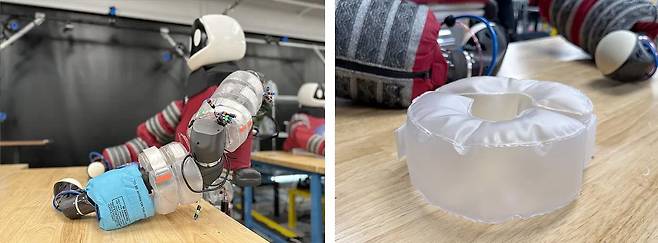 도요타 연구소가 개발한 인간형 로봇 푸뇨의 소매 아래에는 공기가 들어있는 튜브와 압력 센서가 있다. 덕분에 푹신푹신한 팔로 물체을 안아 촉감을 감지할 수 있다./TRI