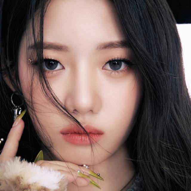 ▲ 베이비 몬스터 로라