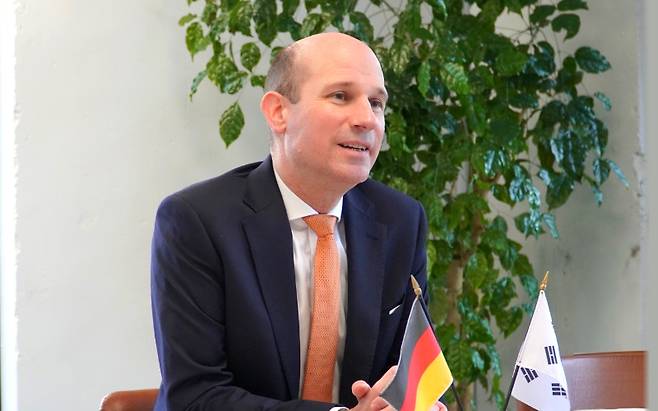 마틴 행켈만 한독상공회의소 대표는 지난달 28일 서울 종로구 효자동 한독상공회의소에서 가진 헤럴드경제와의 인터뷰에서 “중대재해처벌법이 한국 시장의 매력을 떨어뜨리고 있다”고 말했다. [한독상공회의소 제공]