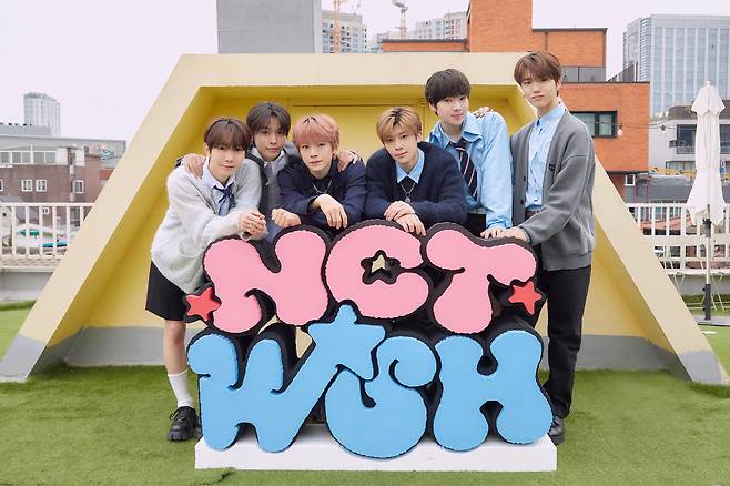 NCT 위시. 료, 리쿠, 유우시, 시온, 사쿠야, 재희(왼쪽부터). 사진 제공=SM엔터테인먼트