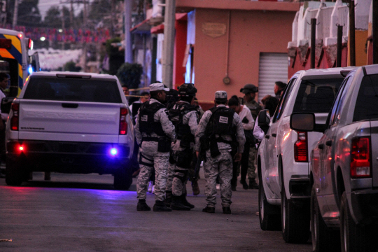 멕시코에서 선거에 출마한 정치인이 잇따라 피습돼 사망하고 있다. 1일엔 집권당 국가재생운동(MORENA·모레나) 소속 히셀라 하이탄(38) 셀라야 시장 후보가 전통시장 유세 중 괴한의 총격에 사망했다. AFP 연합뉴스